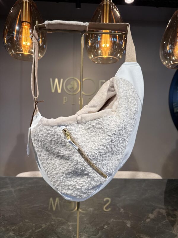 Luxury Dog Carrying Bag - Sherpa and White Leather (Fifi, model Luno 1 Ecru) - Image 2