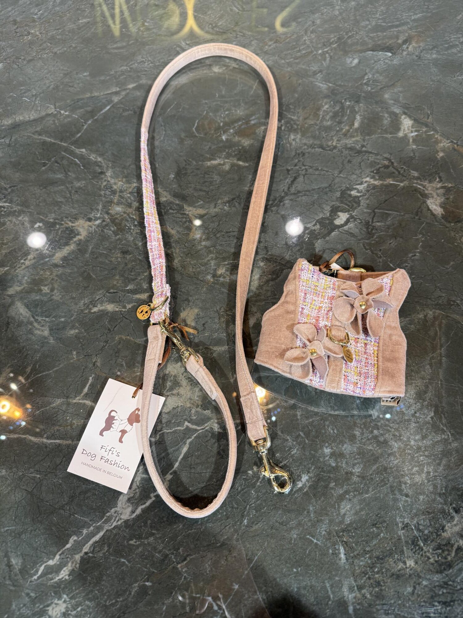 Fifi's Dogfashion - Korte Lijn Summer Beige Velvet