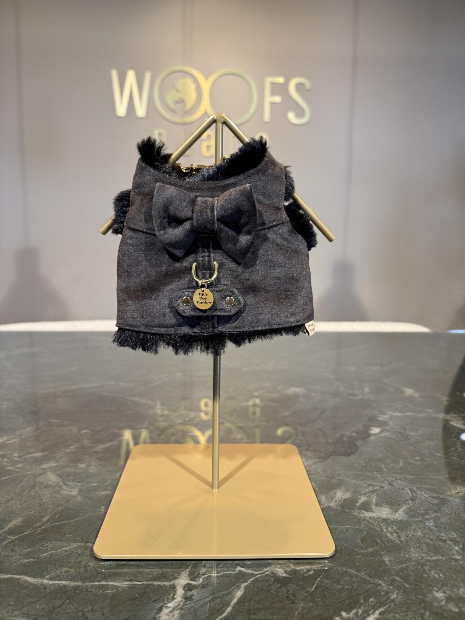 Fifi's Dog Fashion - Noya Harness Velvet Black gold