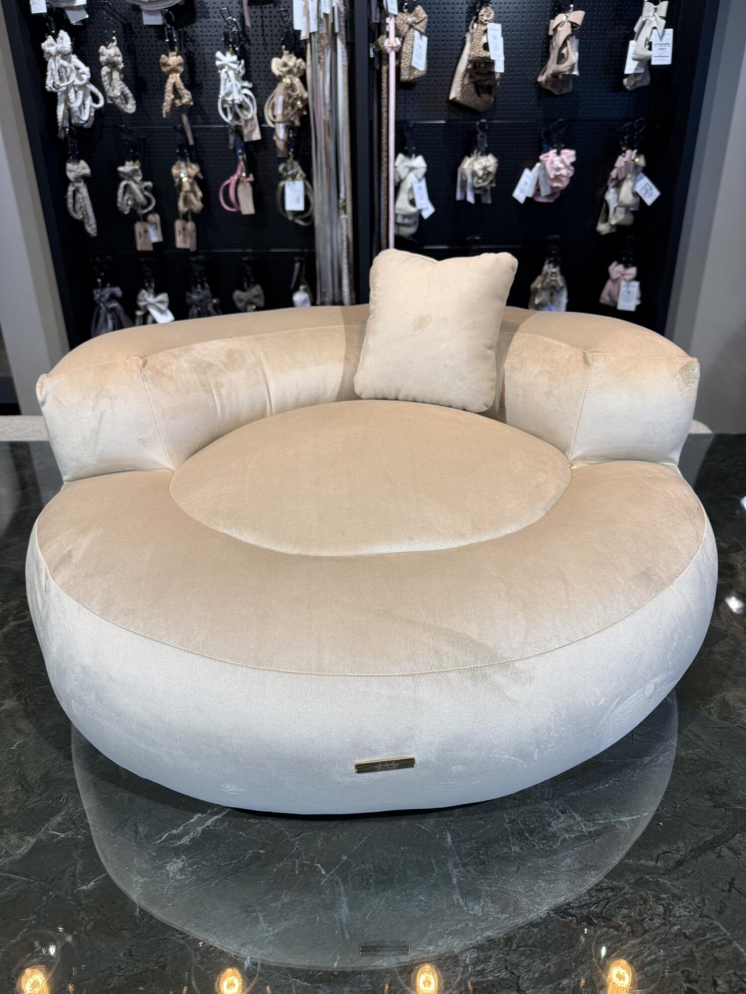 Round Sofa Bed Teddy Champagne Ivory | Elittepuppy Club - Afbeelding 2
