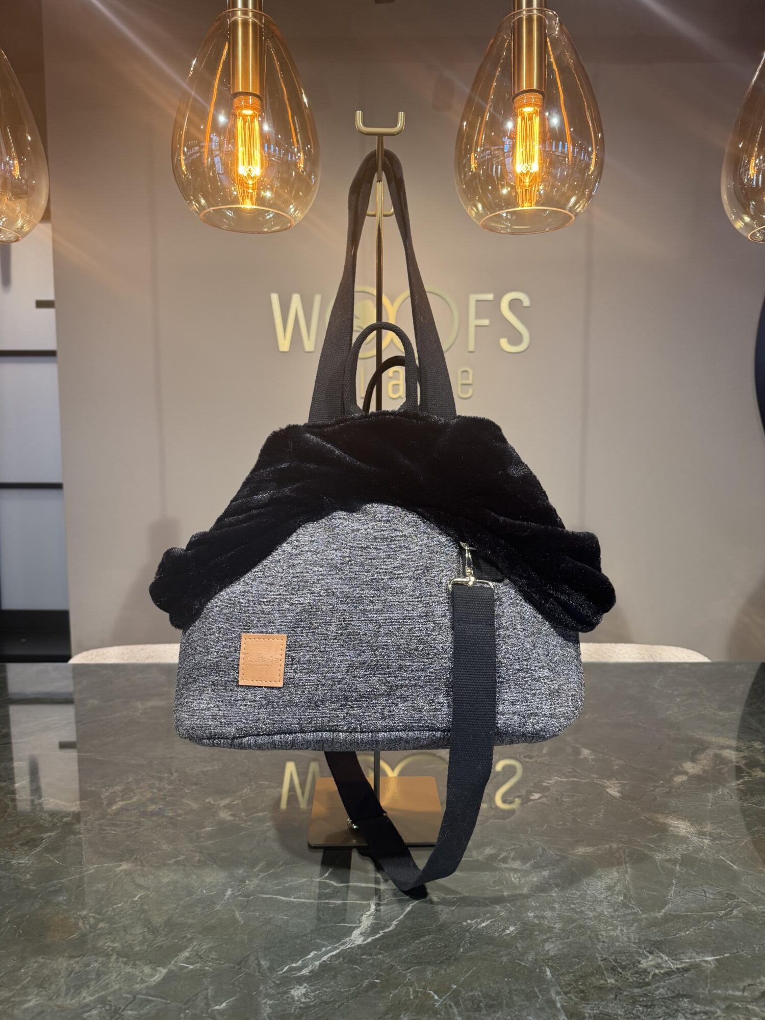 Lola Bag Shock Black + Cast Black - Bau Baru