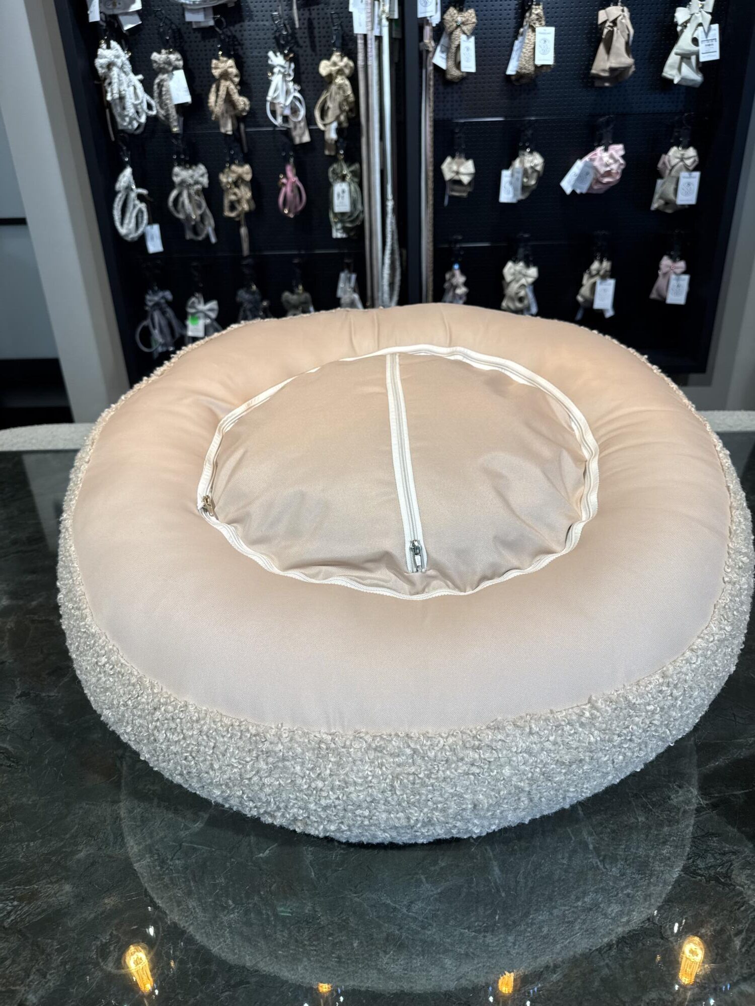 Round Sofa Bed Teddy Beige | Elittepuppy Club - Afbeelding 4